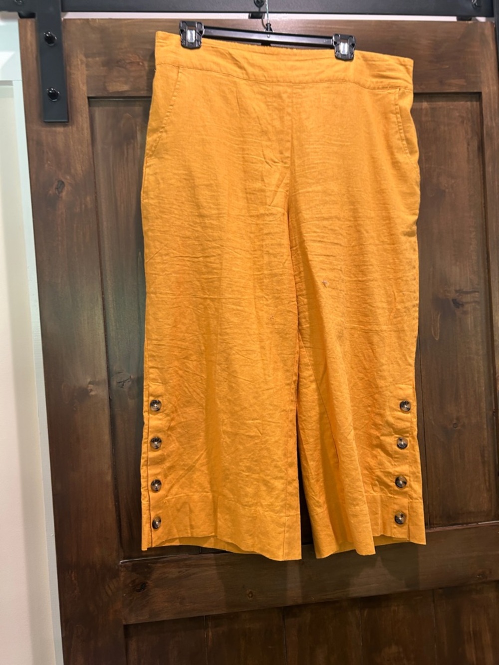 E899- New Directions Sz. 14 Wide leg Mustard Yellow Crop Button-Hem Pants